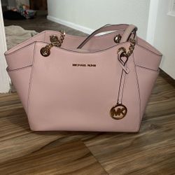 Baby Pink Michael Kors Purse 