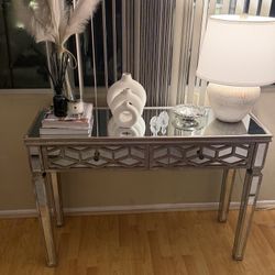  Beautiful mirrored console table ONLY