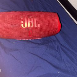 JBL Charge 5