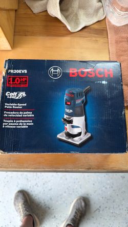 Bosch 1.0 hp variable speed, Palm router