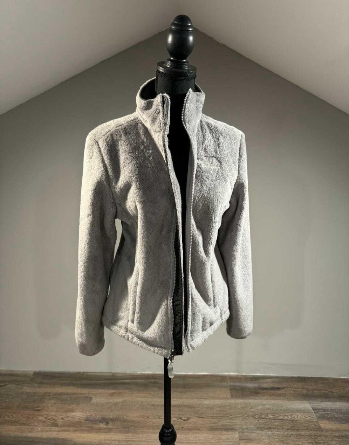 Like New North Face Osito Gray Small