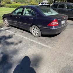 2003 C240