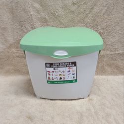 Small Kitchen Wastebasket