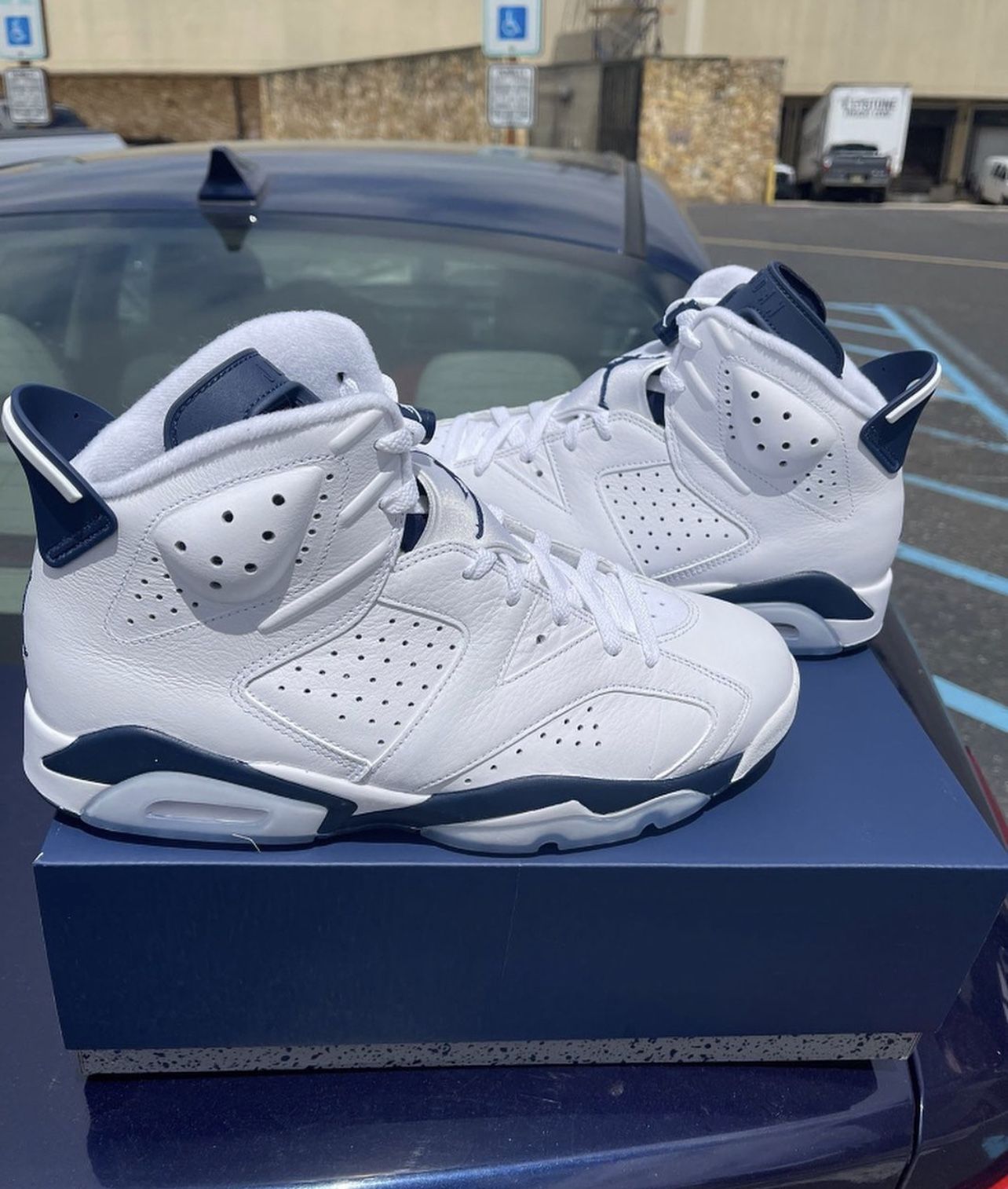 Jordan 6 Midnight Navy