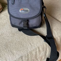 LOWEPRO EX120 Camera Bag With Strap