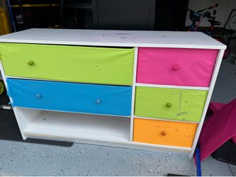 Free kid dresser