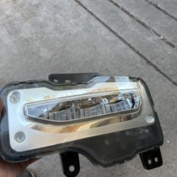 GMC 2016-2018 Fog Light  Driver Side 