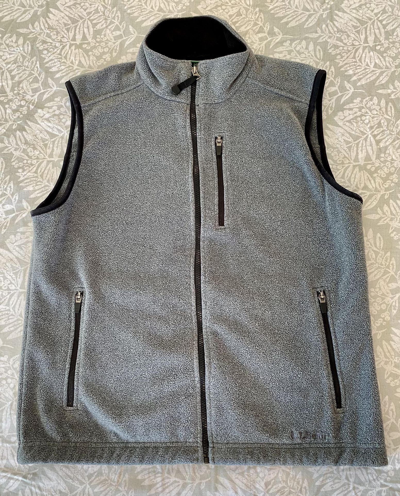 L.L. Bean Men’s Small Grey Polartec Fleece Vest Full Zipper