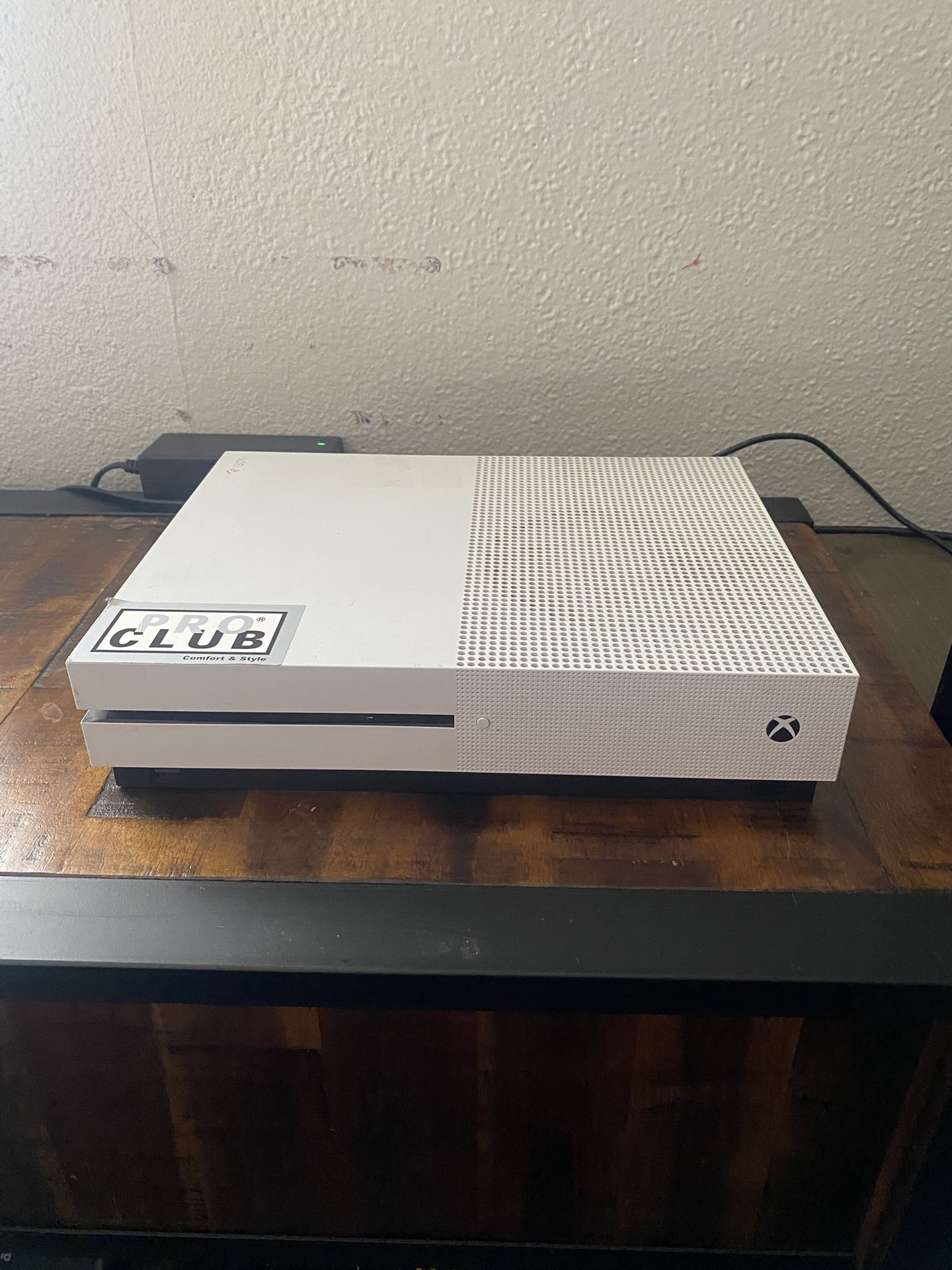 Xbox One S