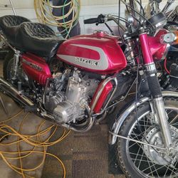 1972 Susuki 750 3 Cylider 2 Strock Super Rate Collecter Bike 