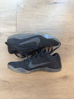 Nike Kobe 11 Elite Low Black Space Size 10 *NO BOX*