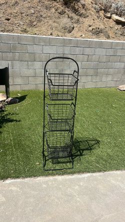 Metal storage shelf