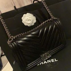 Chanel chevron flapbag