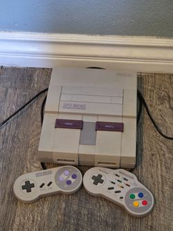 Super Nintendo SNES Video Game Console With Controllers - Untested