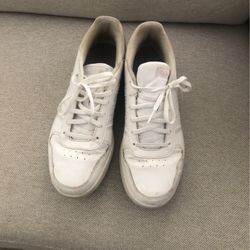 Adidas/ Size 10/white/ Men’s Shoes