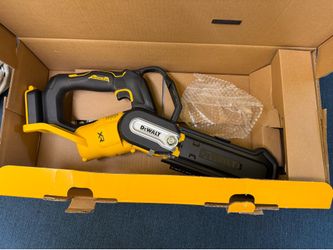 DeWalt DCCS623B 20V Max XR Brushless 8"Pruning Chainsaw