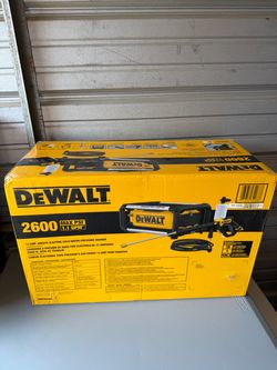 DeWalt 2600 PSI Electric Pressure Washer