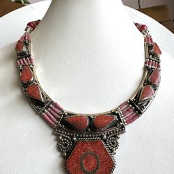 Vintage and beautiful indo/tibet style handmade necklace 19”inch long