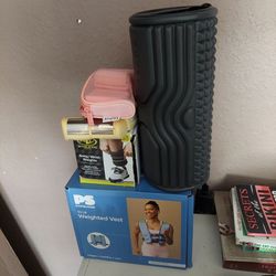 Work out items, miscellaneous, see photos.