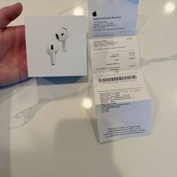 AirPods 4