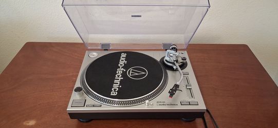 Audio-Technica AT-PL120 Turntable