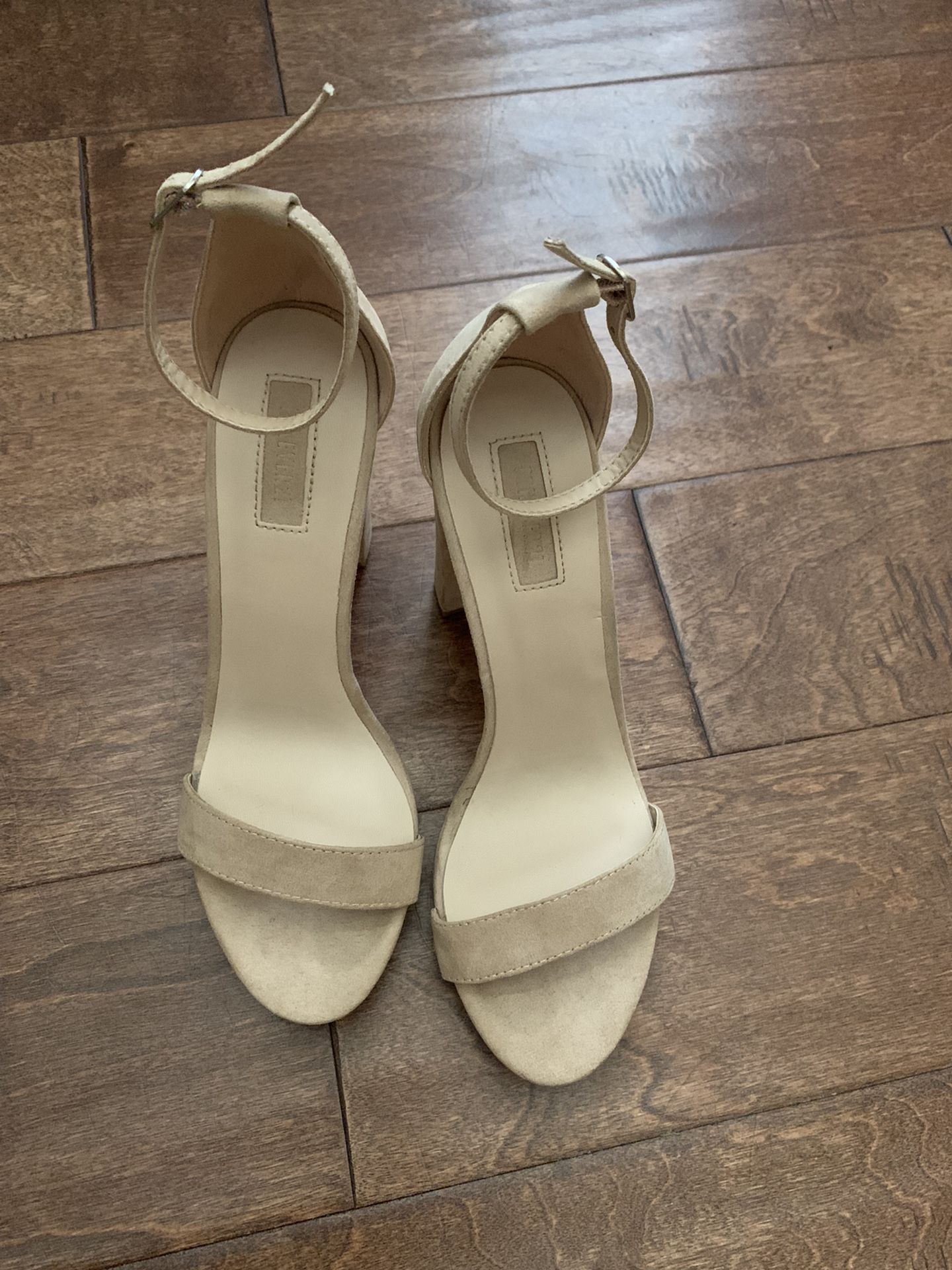 Heels sandals