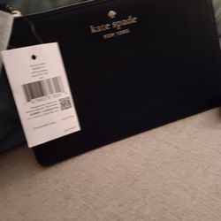 Kate Spade Wristlet. 8x5