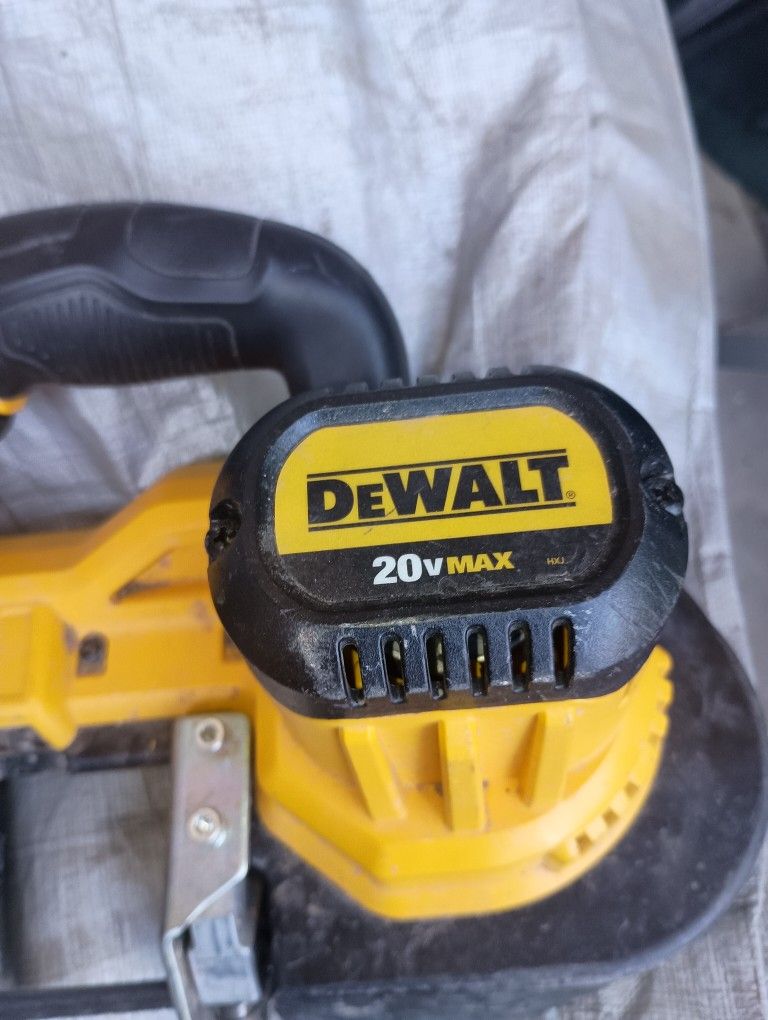 DeWalt 20v Band Saw Used In Great Condition $145