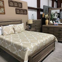 Beechnut Brown Panel Bedroom Set (Queen and King