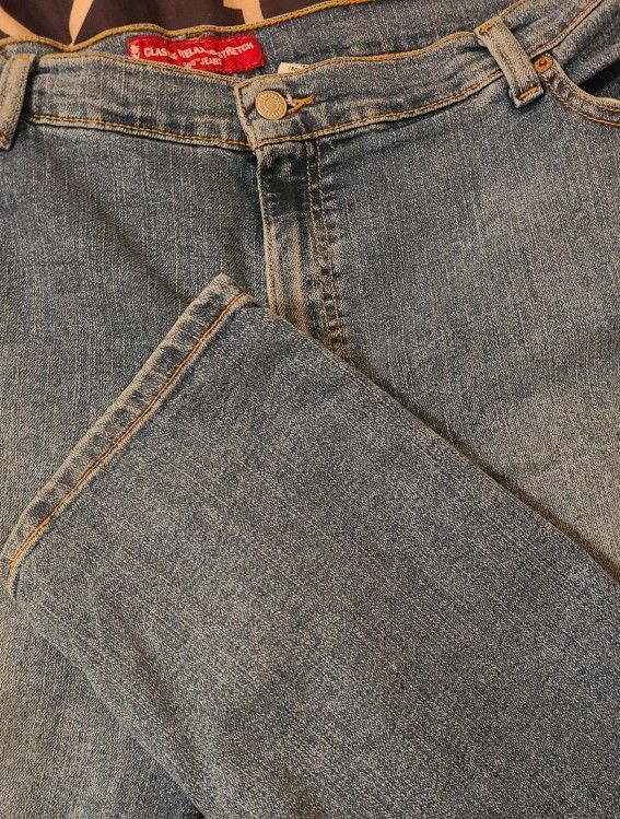 Levi Strauss 550 denim blue jeans 18 misses W 38 x H 48 x L 30 relaxed 5 pocket 78% cotton, 22% Lycras