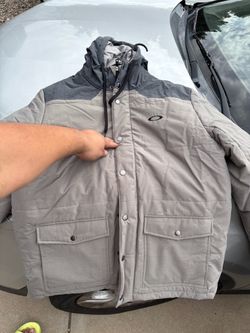 Oakley Hooded Puffer Jacket