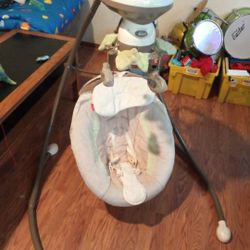 Baby Swing- Fisher price 