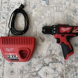 Milwaukee M12 3/8” Drill/Driver and M12 Battery Charger