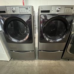 Kenmore Elite Washer And Gas Dryer With Pedestals