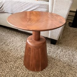 Nels End Table 