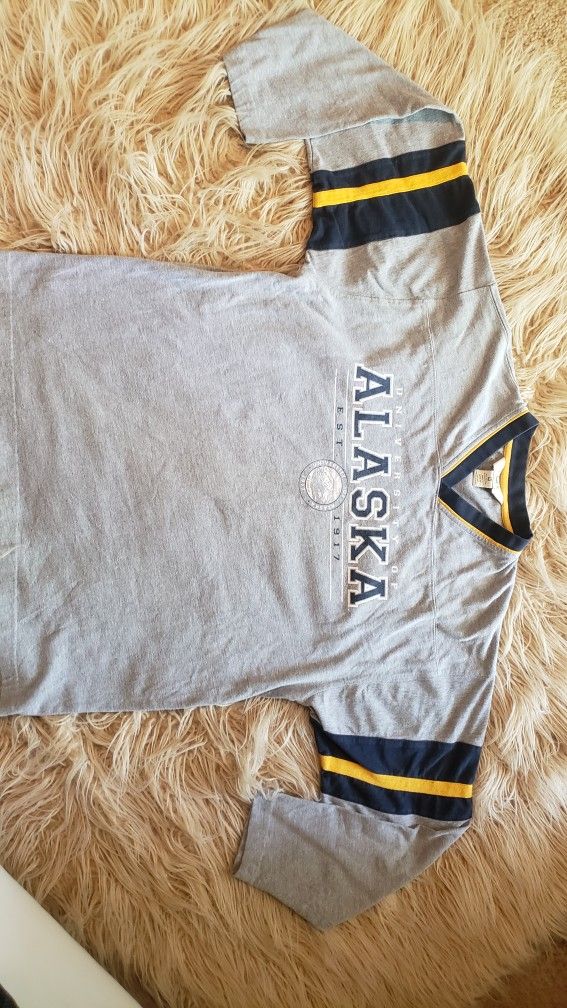Vintage 90s SZ M University of Alaska Gray Sweatshirt Pullover Gear For Sport