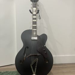 Gretsch G100CE Hollowbody Electric Guitar Matte Black