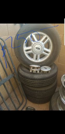 Ford wheels and tires, 5 jeep wheels