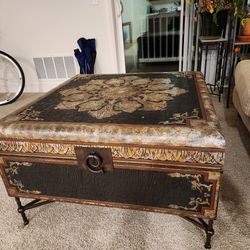 LAST WEEKEND LAST CHANCETreasure Chest Couch Table