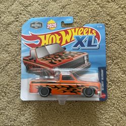 Hot Wheels XL 83 Chevy Silverado