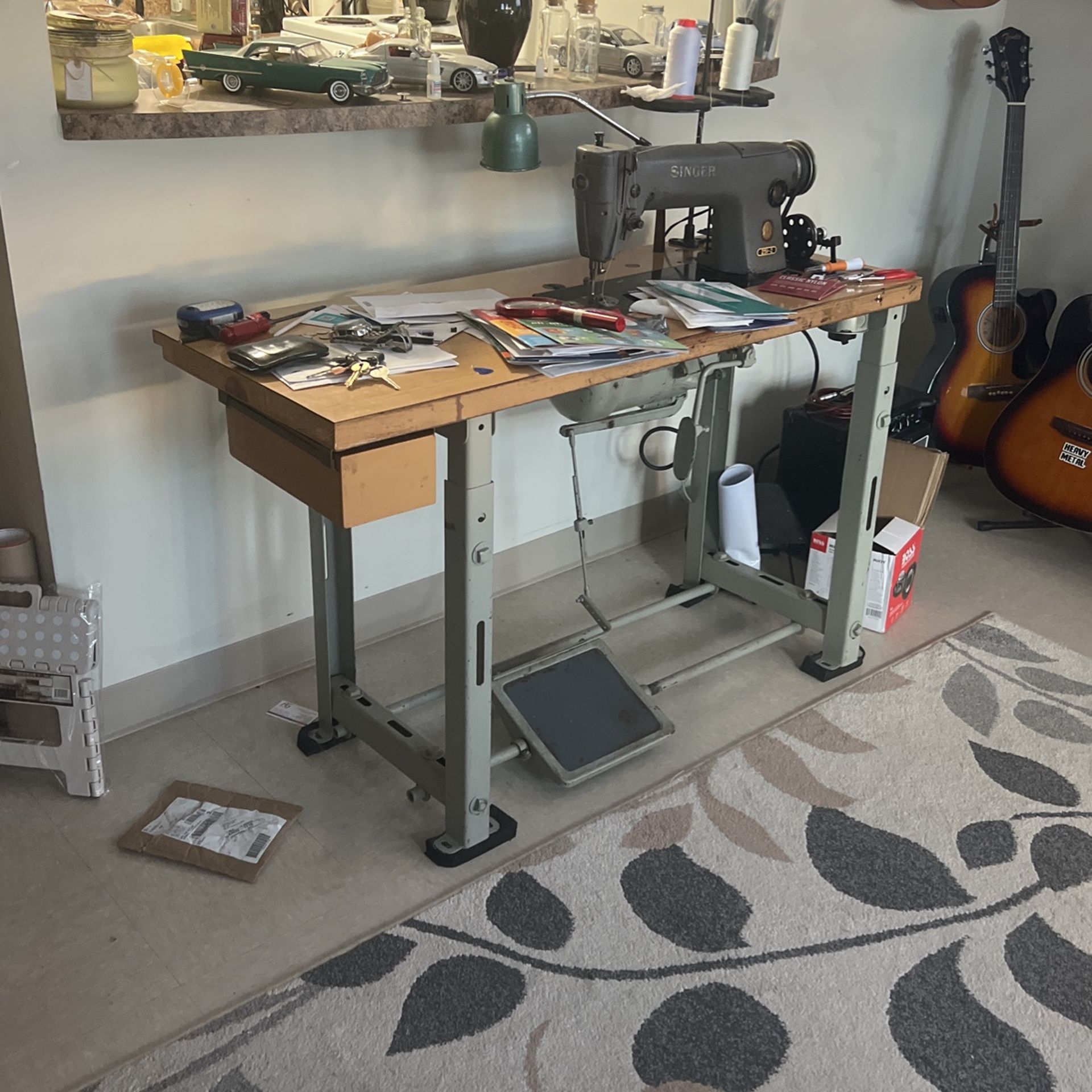 Sewing Machine Singer 251-2