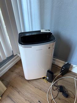 Standing AC Unit - Frigidaire 14,000 BTU