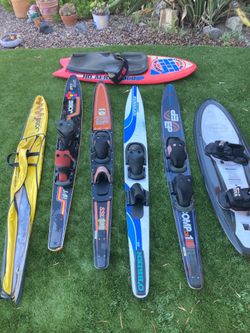 Water skis, Wake board, Knee board