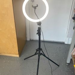 Ring Light 12 Inch Lightbulb 6 Feet Tall