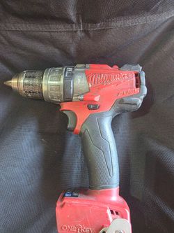 Milwaukee Fuel hammer drill one key