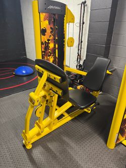 Life fitness Leg press machine