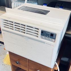 Window AC10.7 BTU