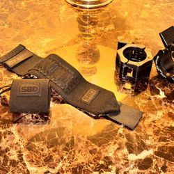 Gym Equipment - SBD Phantom Wrist Wraps / Barbell Locking Collars