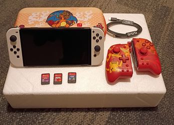 Nintendo Switch OLED w/ 3 games, case, and Split Pad Pro Controllers (Lightly Used)(Flawless)