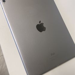 iPad Pro (1st Gen)
